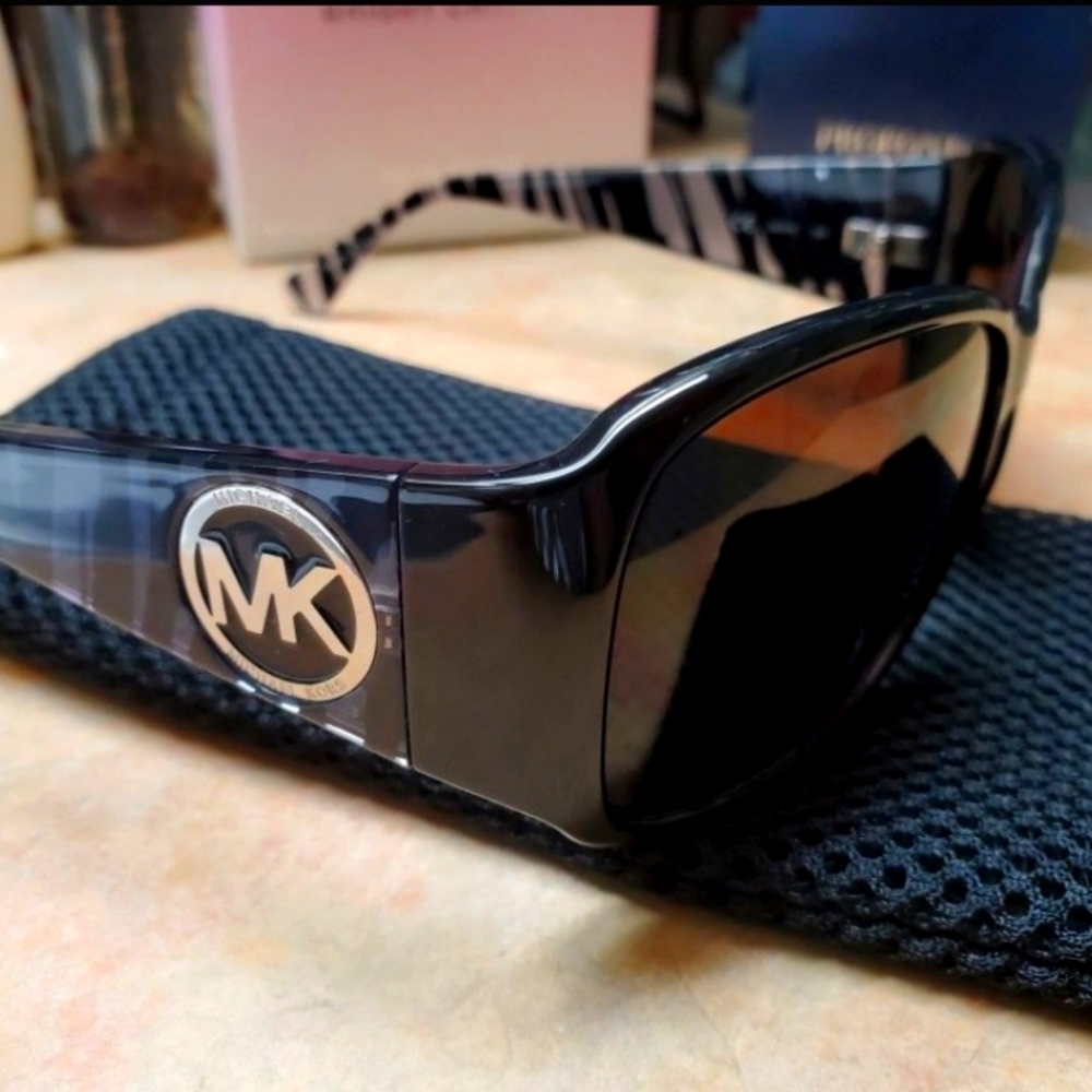 Michael Kors FIJI Sunglasses Black with Zebra Stripes